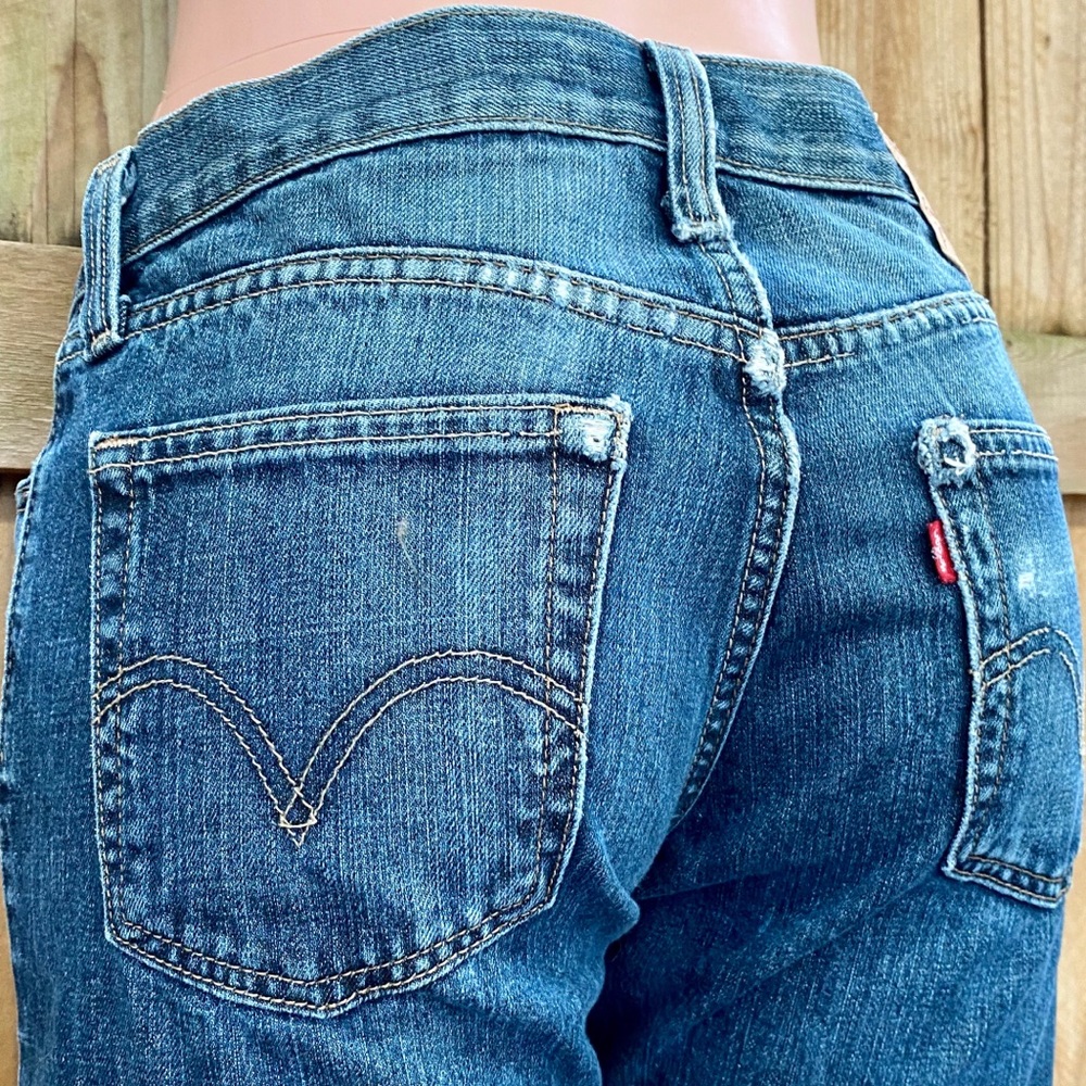 Levis 514 Slim Straight Med Wash Distressed Jean